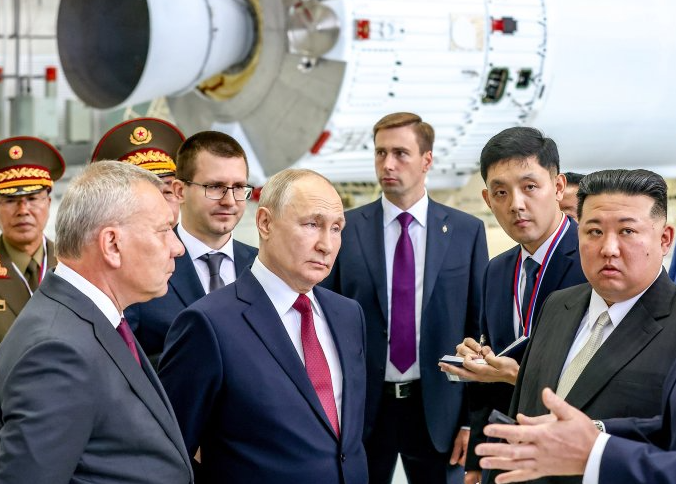 Перед тем как "ударить" по США: Ким Чен Ын отправил Путину испытать северокорейское оружие в Европе