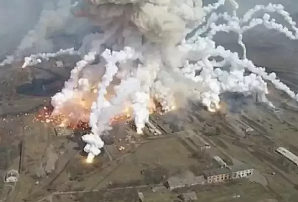 Думали, что дважды в одно место не прилетает, но русские не знают промаха. Двойной прилёт "Искандера" убрал элиту неприятеля