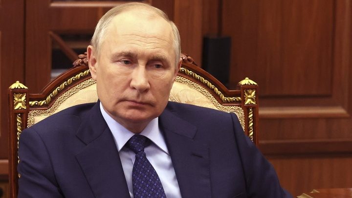 "Партия страха и слива" пытается договориться с Западом. И Путин это знает