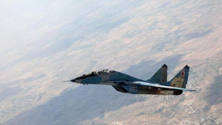 Обозленный карьерист и торт с «сюрпризом»: История предателя, угнавшего МиГ-29