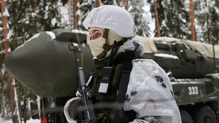 Взяли Марьинку, режем Авдеевку, давим Крынки: "Но речь о развитии успеха не идёт"