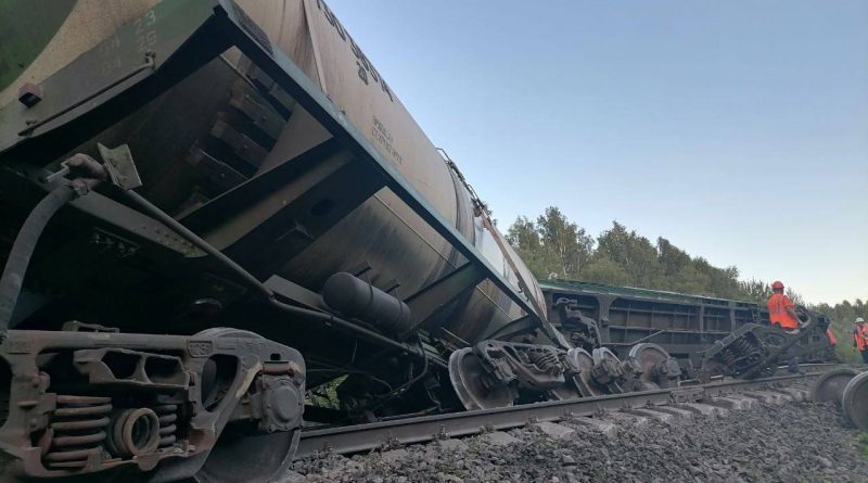 Целый поезд с ракетной системой "Пэтриот" быстро "сдулся" в минувшую ночь , и 4 британских инструктора