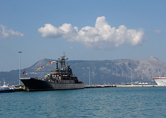 Били так, чтобы задеть "мирняк". Зачем Украина атаковала Крым - и каким будет ответ России