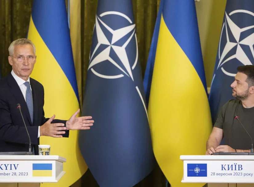 Зеленский подождет. НАТО переключила внимание с Киева