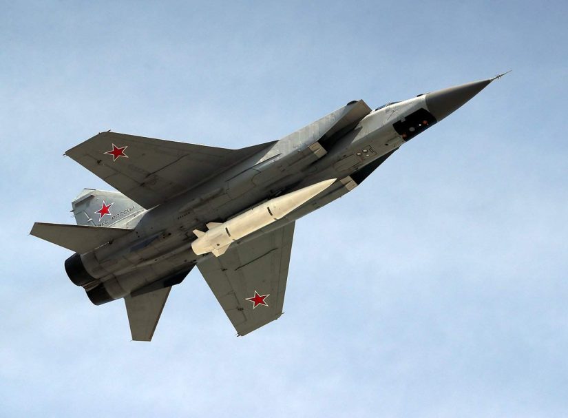 «Было слышно за 20 км»: «Кинжалы» нанесли сокрушительный удар по объектам ВСУ. Киев подсчитывает убытки