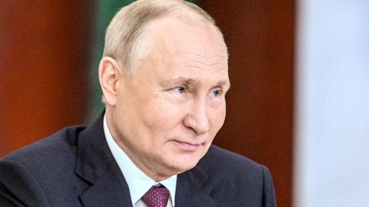 Почему Путин так хитро улыбается: Китайцы рассказали о том, что порадовало президента России