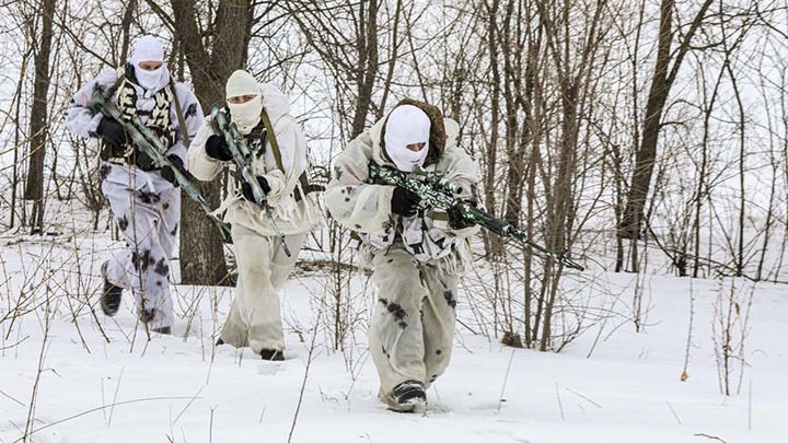 Элитные части зашли в Авдеевку с трёх сторон: Нужна срочная эвакуация, о которой не пишут в сводках