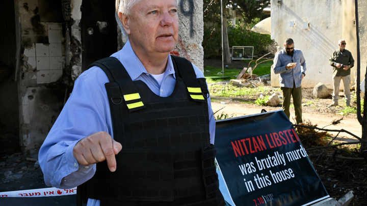 "Ударьте по Ирану немедленно!": Сенаторы в США требуют войны на Ближнем Востоке