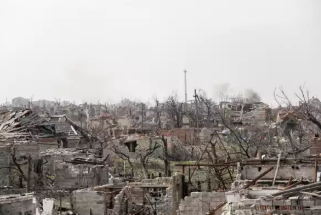 Пинком отбросил бомбу и стал героем даже среди врагов: «Такого мы ещё не видели» (Видео)