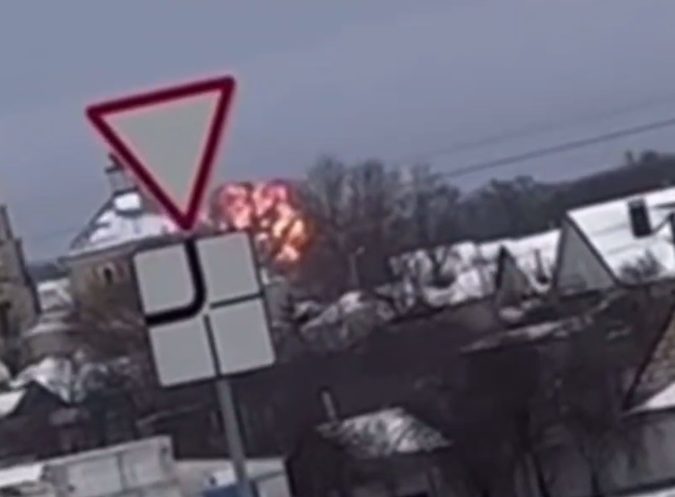 Внешнее воздействие: МИД РФ и российские политики заявили, что Ил-76 с украинскими пленными было сбит