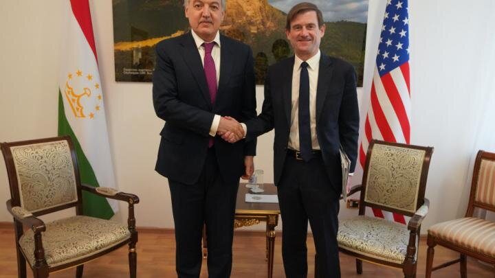 Вторжение под соусом «многовекторности»: США склоняют Среднюю Азию к предательству России