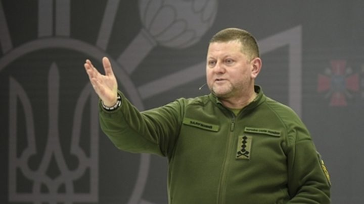 Залужный устроил истерику в Раде: "Кем мне воевать?"