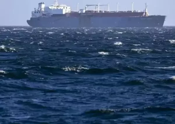 Хуситы запретили судам США и Великобритании заходить в воды Красного моря