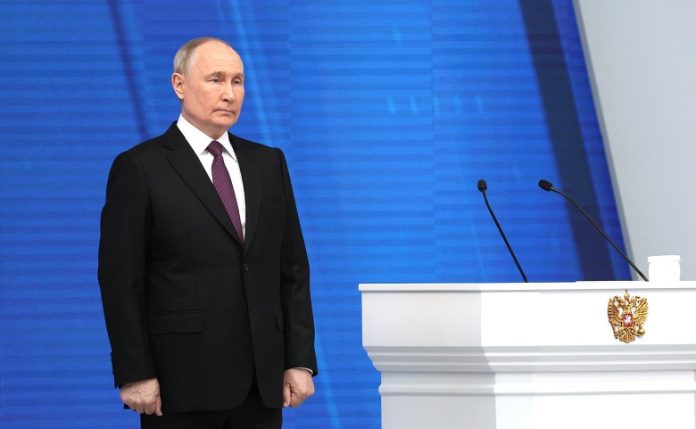 Путин дал понять, кому и когда он передаст власть
