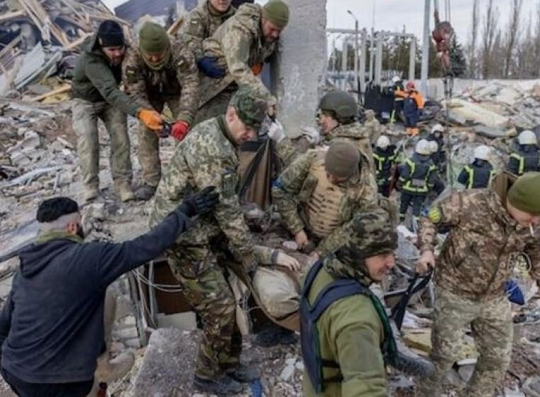 Украинский фронт начинает рушиться тут и там (Видео)