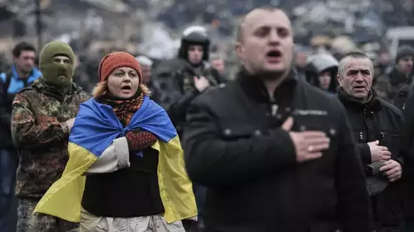 Подкрадывающийся незаметно, но видный издалека