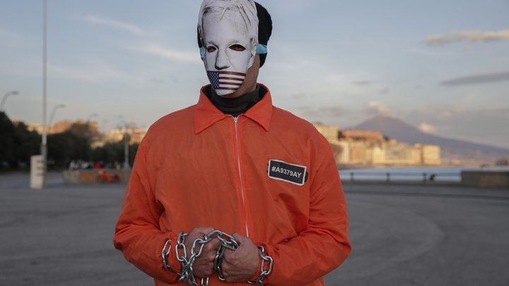 «Байден хочет убить его на глазах у всего мира»: Володин призвал спасти поборника свободы