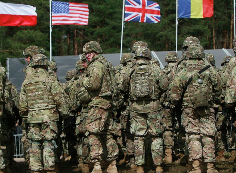 Французский политик раскрыл, почему Россию выбрали главным врагом НАТО
