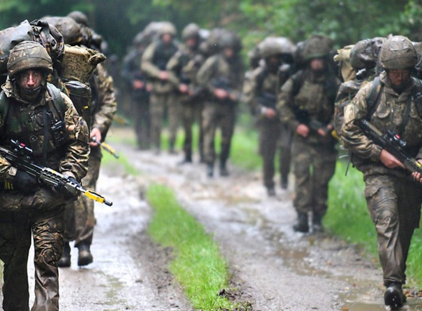Британия предложила создать буферную зону НАТО вокруг Киева