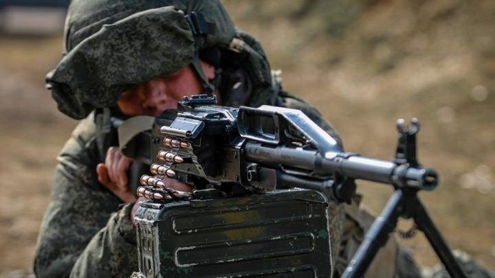 Ранен, но не сломлен: русский пулеметчик ликвидировал 27 солдат ВСУ. Десантура у Часова Яра, потомки викингов на Украине