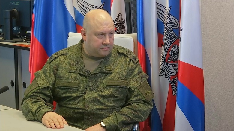 Что известно о возвращении генерала Суровикина в зону СВО