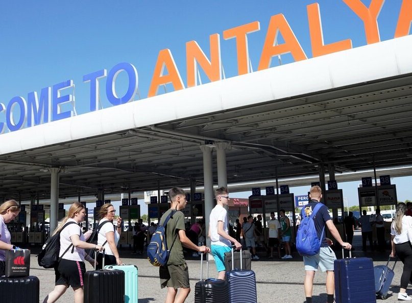 Русские встали стеной — британцам пришлось бежать: Эпичная стычка в Турции