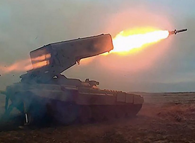 В России испытывают тяжелую огнеметную систему нового поколения ТОС-3 "Дракон"