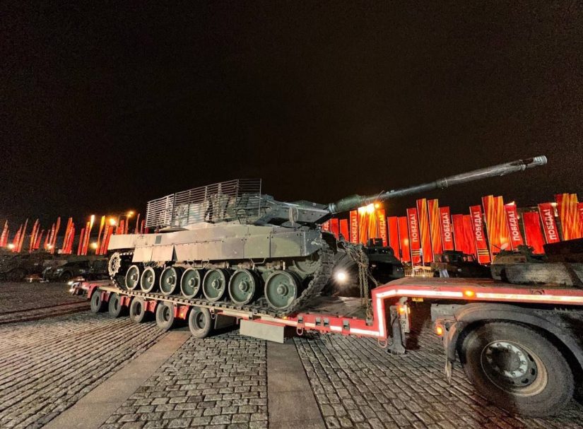 Трофейный «Леопард» доставили в Москву: Rheinmetall в гневе, Берлин бубнит, что «так не делают»