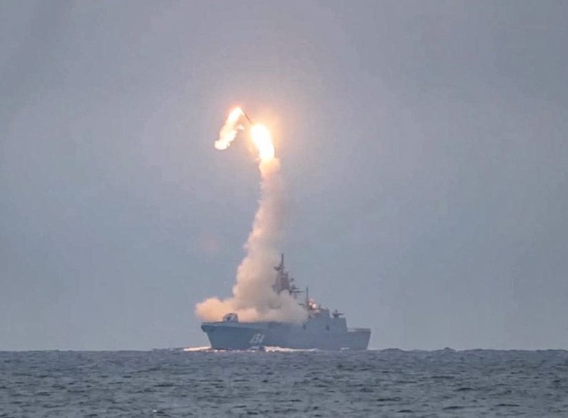 Два "Циркона" и нет авианосца: НАТО надеется снять ракеты с вооружения России