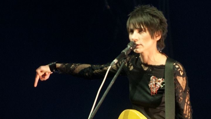 Земфира* призналась в провале после бегства из России. Плохие новости для релокантов ещё впереди?