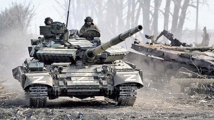 Движение на Харьков с трёх сторон: Запад бьет тревог из-за неспособности Киева сдерживать прорыв русской армии
