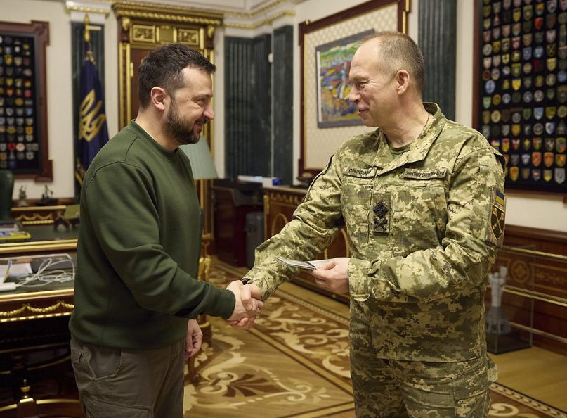 Зеленский не даёт резервы Сырскому. Солдаты ВСУ уходят из Одессы и Херсона