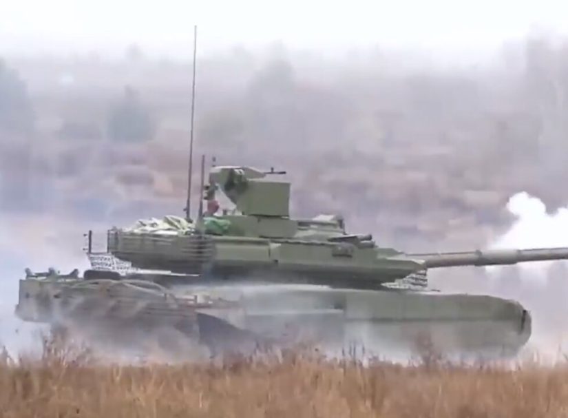 Для защиты бронехники от дронов в войска пошла обновленная система РЭБ "Тритон"