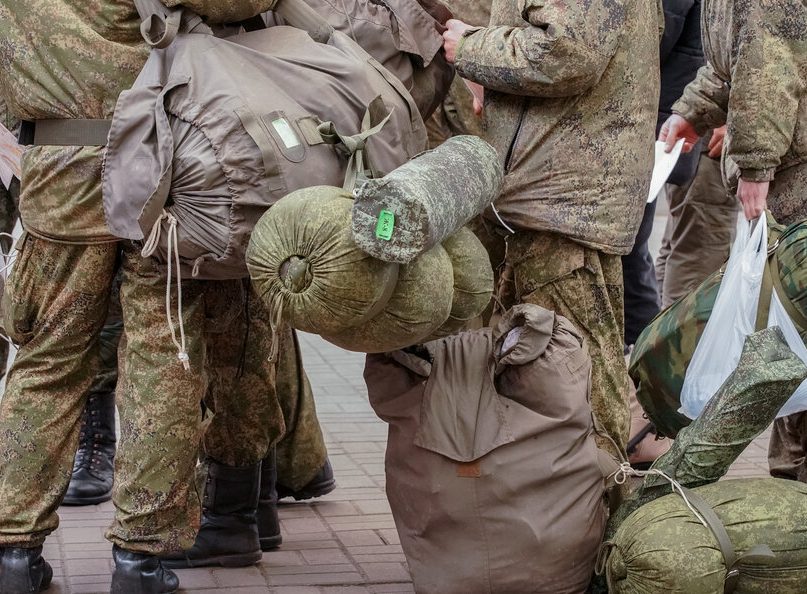 "Вам чего ещё надо? Успокойтесь!": Генерал Гурулёв ответил на слухи о мобилизации