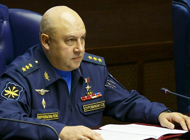 Возвращение Суровикина в зону СВО назвали "поводом для расстройства ВСУ"
