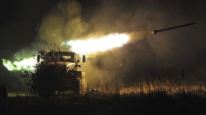 Русские зашли в Нью-Йорк: Загремел фронт к западу от Горловки. Наши окружают Сокол. Ракетный удар по России