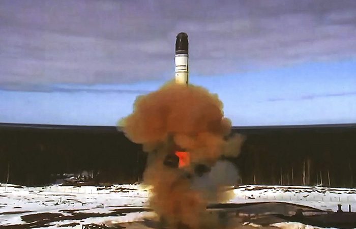 "Вместо "Кинжалов" полетит "Сармат": Киев потерял последний шанс. Русские отреагировали на отказ закончить СВО