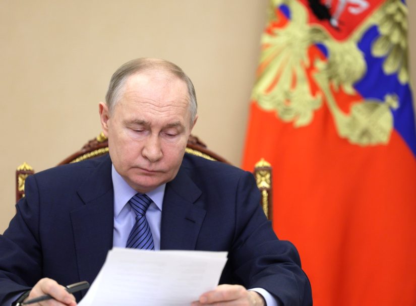 Путин назвал условия прекращения огня на Украине