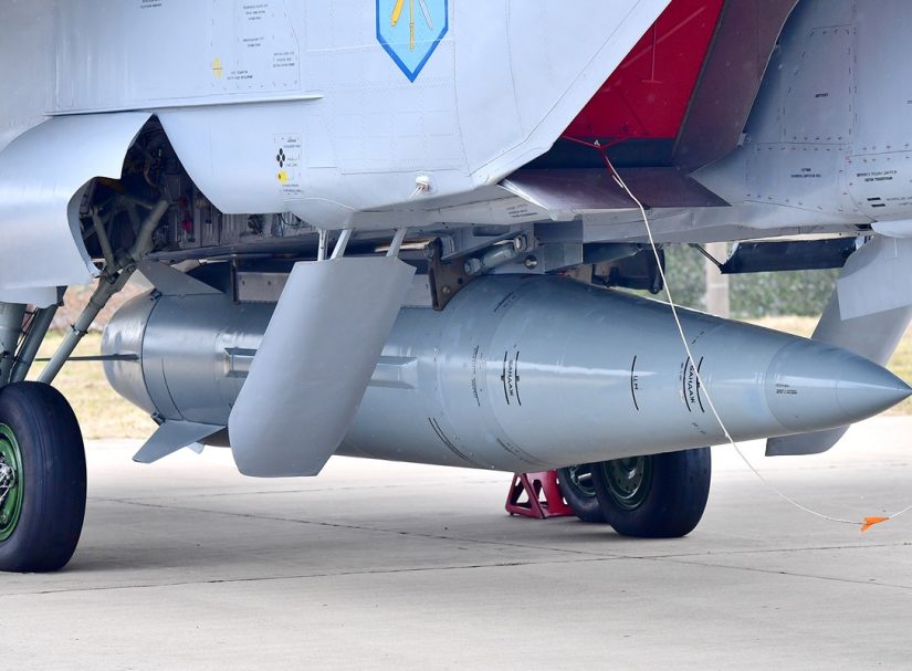 "Подарочек" к турне Зеленского: "Кинжалы" попали по базе НАТО