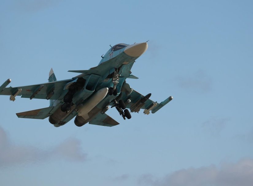 Гигантские клубы дыма и вторичная детонация: ФАБ ударила по совещанию командиров ВСУ