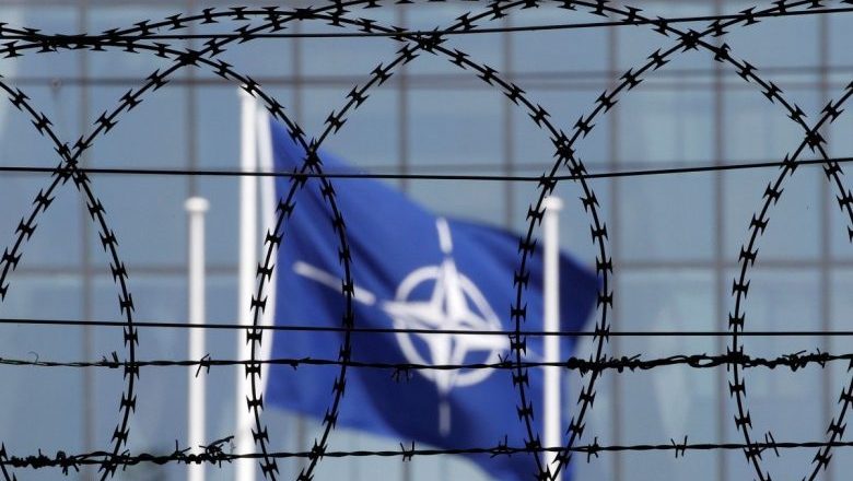 НАТО заходит к границам России с другой стороны