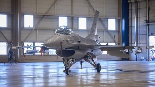 "Отстреляются и вернутся в Польшу": какую хитрую схему хотят провернуть с F-16