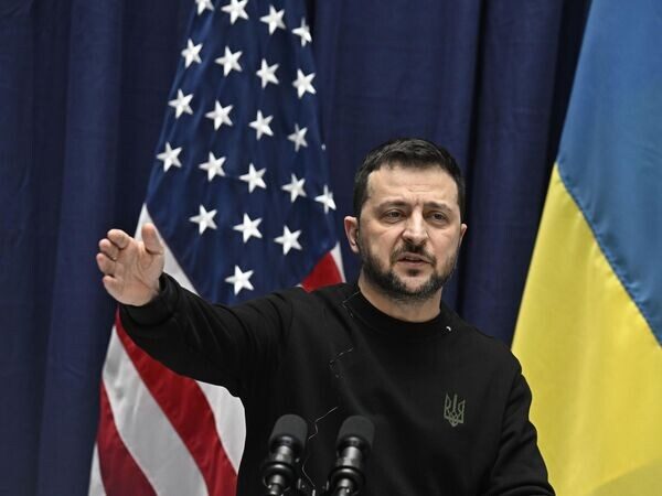 Разжалован в деспоты: эксперт из США назвал Зеленского злейшим врагом демократии. После такого оправдаться уже не получится