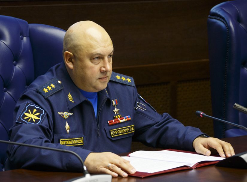 Имя генерала Суровикина снова на первых полосах: "Путин готовит свой отряд"