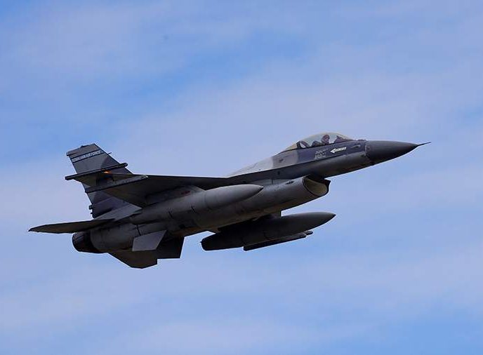 Офицер ВС США в отставке рассказал, откуда будут влетать F-16 и будет ли повод бить по аэродромам НАТО