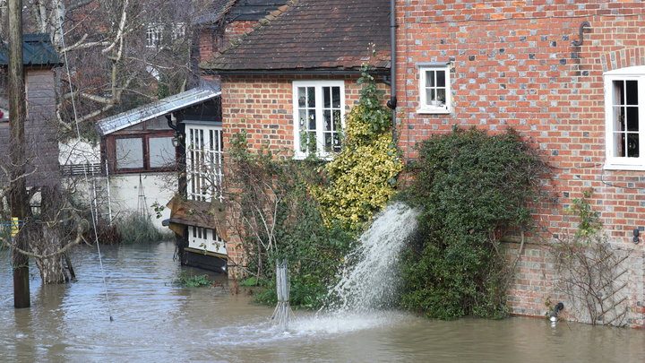 Релокантка исполнила мечту о жизни за границей — и закатила истерику: «В этой дыре ничего не работает!»
