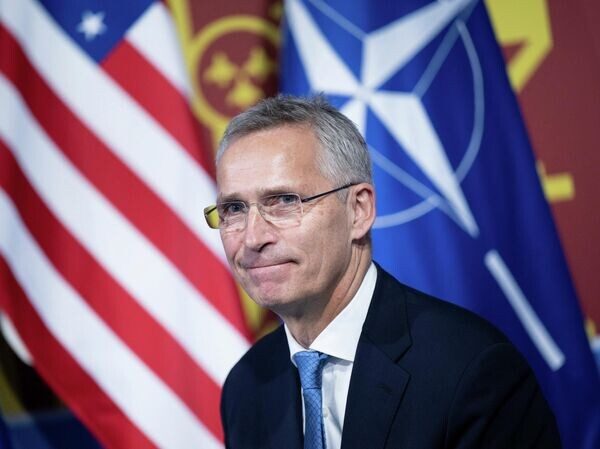 Названа истинная цель расширения НАТО. Русский медведь уже встал на задние лапы и готов разорвать непрошенных гостей в клочья