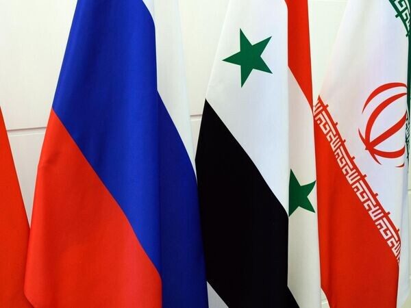 Время США ушло. "Гегемон" утомил всех, а арабский мир восстал и кое-что приготовил