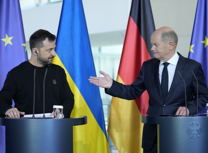 Новейший убийца дронов из США сбит русскими: Морпехи и десантники отшвырнули врага до границы России