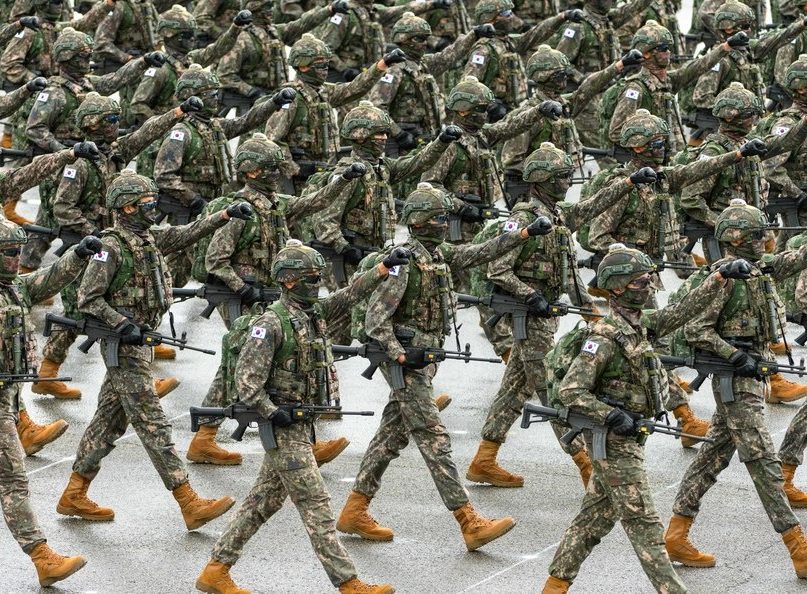 В США заявили о тысячах солдат КНДР в России. Вашингтон готовит ответ